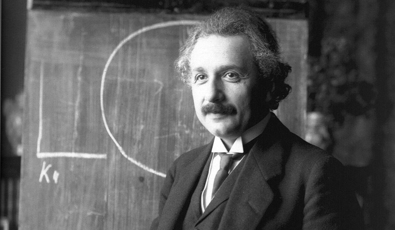 Учёные выявили признаки аутизма и в поведении знаменитого Альберта Эйнштейна.jpg