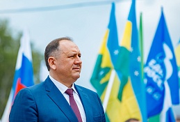 Поздравляю вас с Днем России, с Днем рождения нашего любимого Ханты-Мансийска!