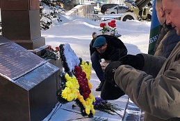 В Ханты-Мансийске почтили память десантников шестой роты