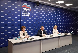 «Единая Россия» запускает в регионах конкурс лучших практик работы со старшим поколением «Долголетие для всех»