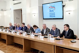 Защита граждан и национальных интересов, поддержка экономики и бизнеса: «Единая Россия» подвела итоги весенней сессии в Госдуме
