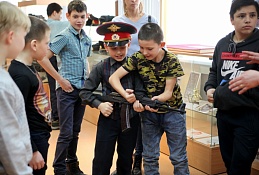 «Трудных подростков» пригласили в полицию