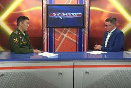 В студии майор Джангар Мутаев