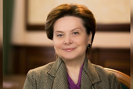 Губернатор Югры ответит на вопросы о поддержке семей с детьми
