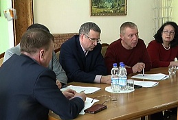 Депутаты Ханты-Мансийска узнали, как живут сироты 