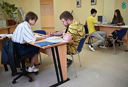 В Югорском государственном университете завершается приемная кампания