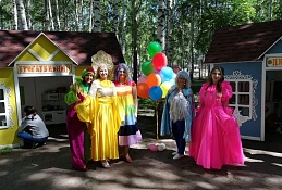 «Сад добрых дел» в Аллее сказок одно из любимых мест юных хантымансийцев