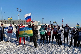 Единороссы города Ханты-Мансийска приняли участие  во Всероссийской массовой лыжной гонке «Лыжня России»