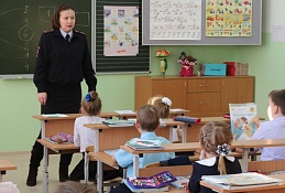 Инспекторы ГИБДД Ханты-Мансийска провели единый день безопасности