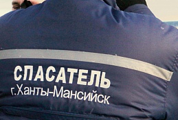 Спасатели эвакуировали мужчину с зимника на Согом