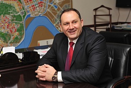 Глава Ханты-Мансийска Максим Ряшин сохраняет лидирующие позиции в списке лучших мэров России 