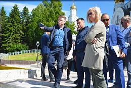 Общественная приёмка площади возле Храма Воскресения Христова