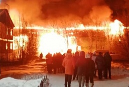 В Югре организован сбор вещей для погорельцев Октябрьского района