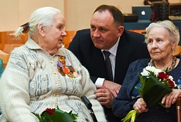 14 медалей