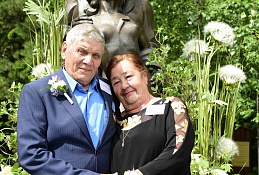 В День семьи, любви и верности в Ханты-Мансийске чествовали супружеские пары