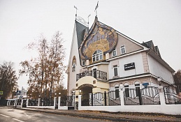 В Ханты-Мансийске работает выставка «Мы в ответе за тех, кого приручили»